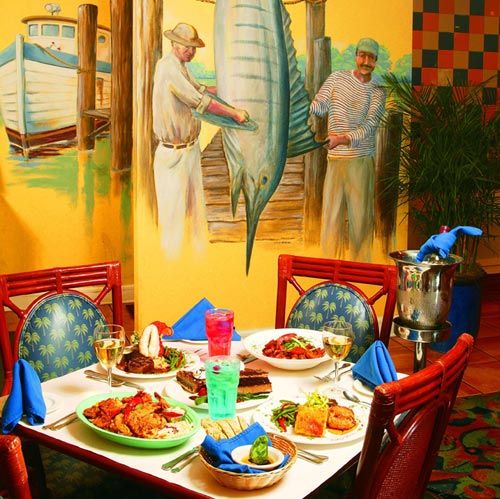 The Breakers Resort gives you dining and entertainment choices that please everyone! Breakfast is served daily at Papa's featuring a full hearty breakfast buffet or breakfast prepared to order.