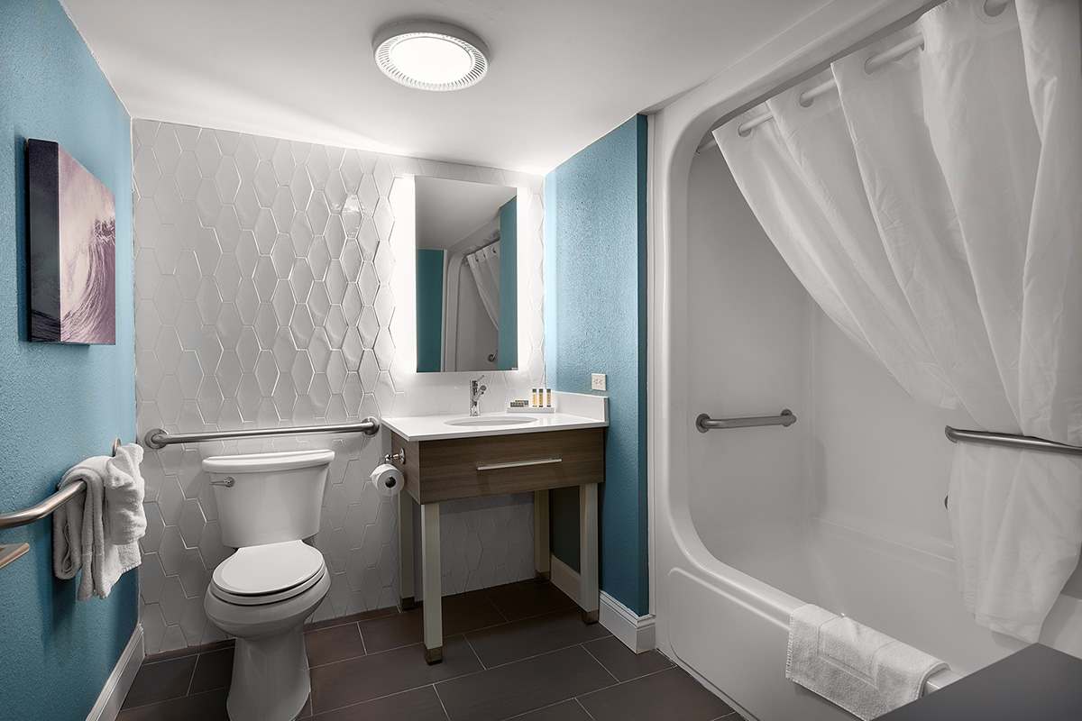 Sailfish Model Oceanfront King Efficiency Bathroom