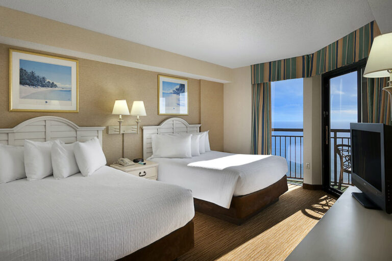 Paradise Tower - Oceanfront 2 Bedroom Condo Bedroom