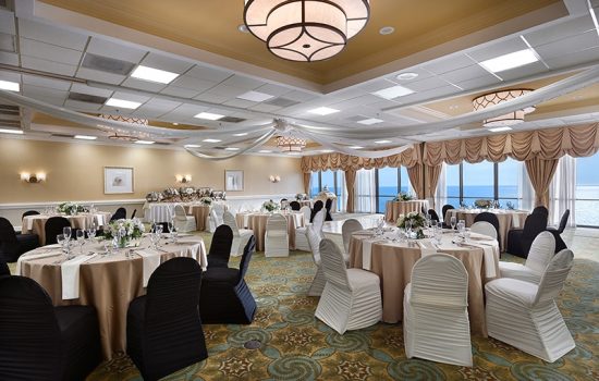 breakers-banquet-hall-wedding-set-up-800x533-1